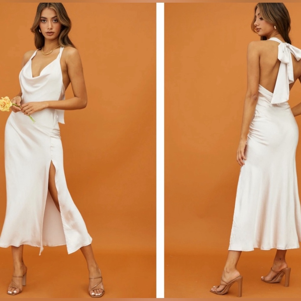 Selfie Leslie Champagne Halter Midi - Size Medium